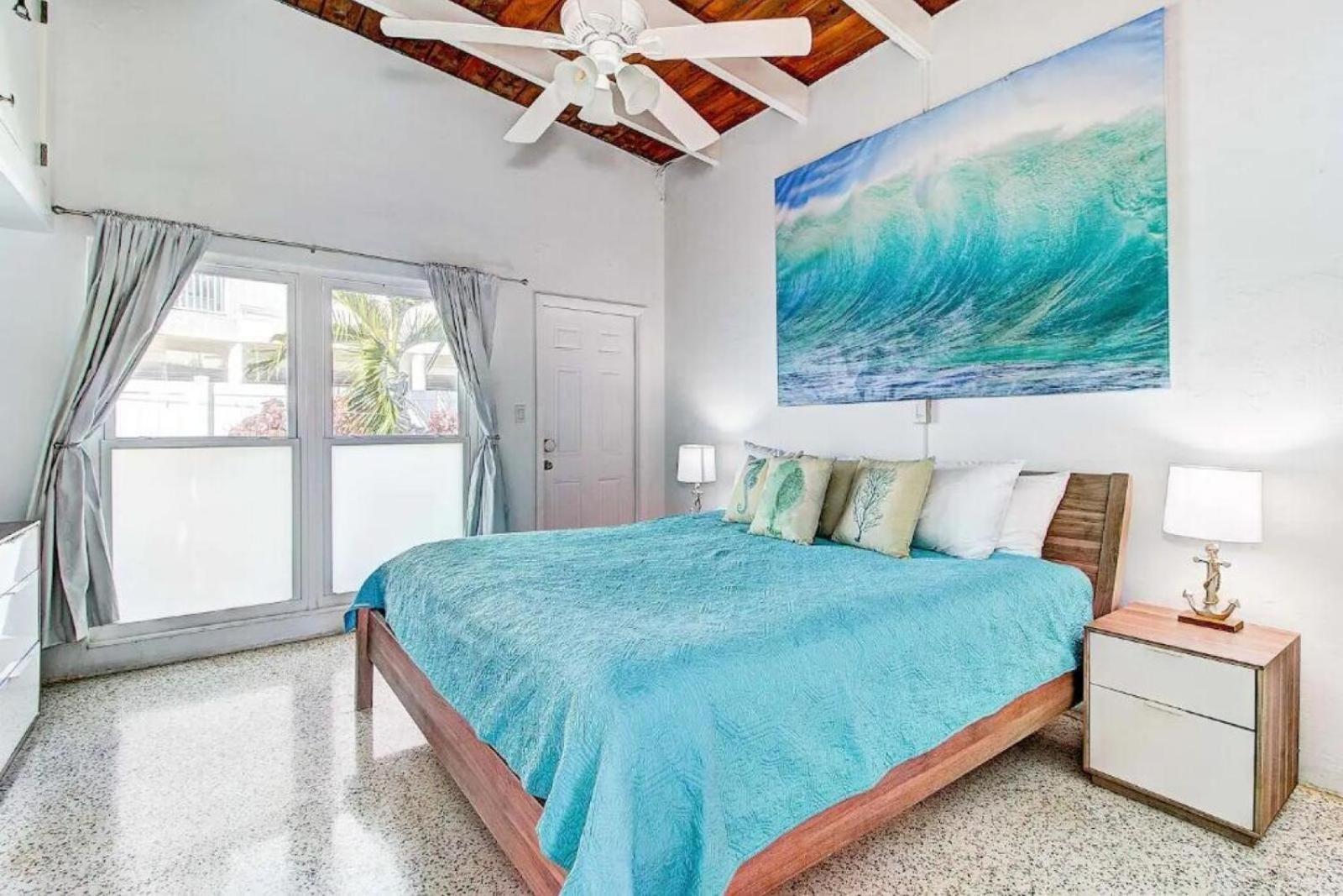 Beachfront Getaway In Сиеста Кий Екстериор снимка