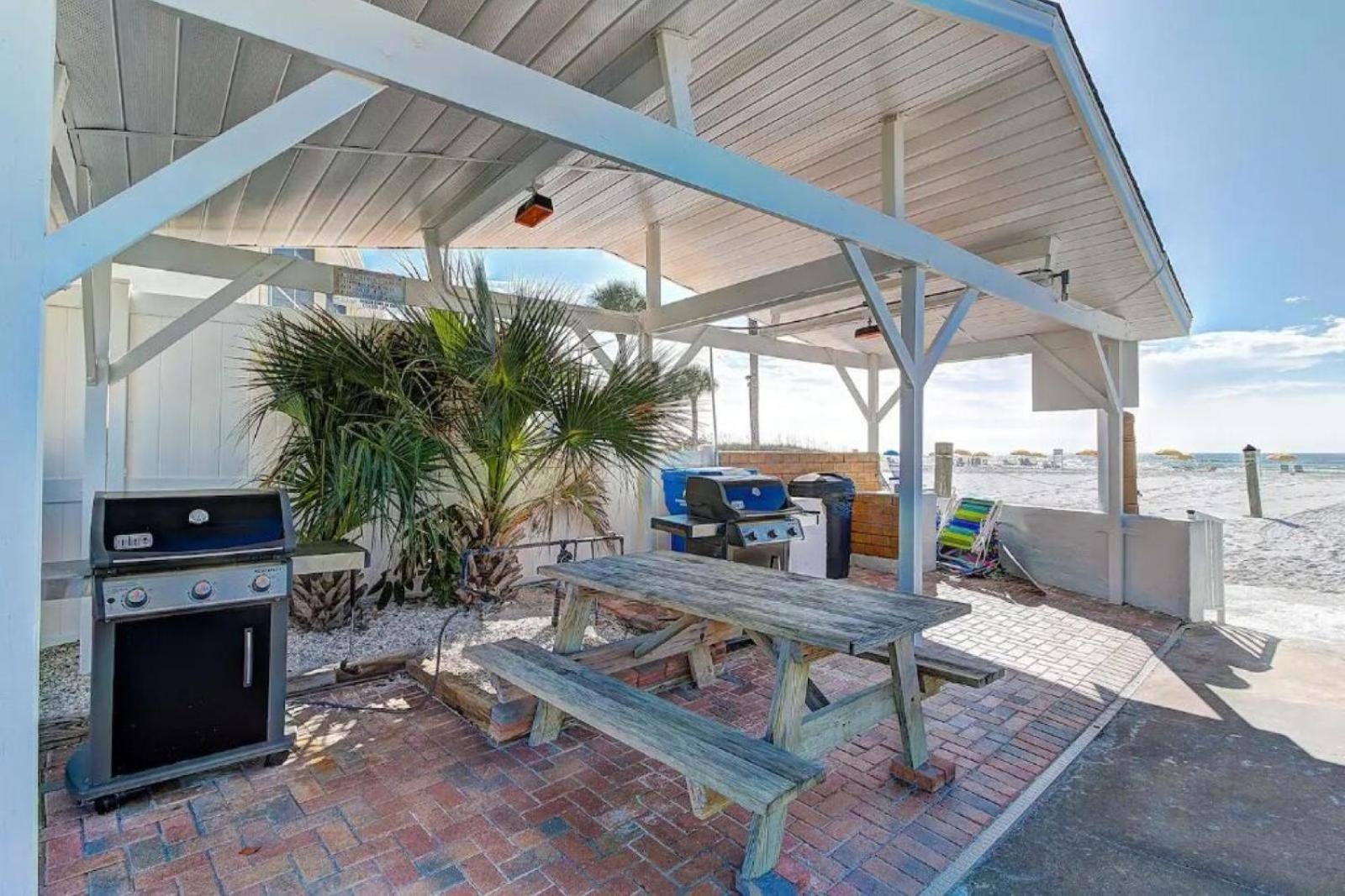Beachfront Getaway In Сиеста Кий Екстериор снимка